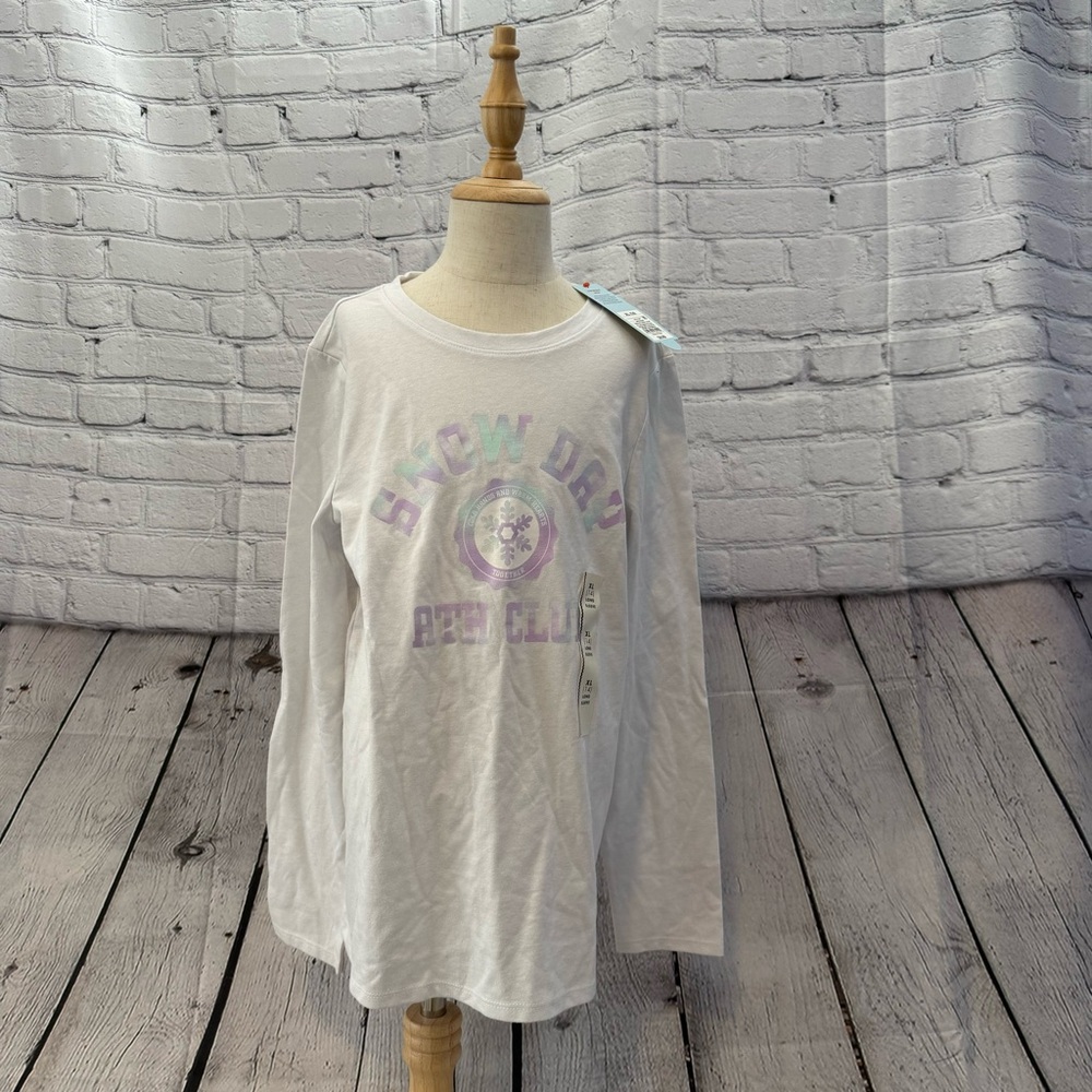 Long Sleeve Crew Neck Pullover Snow Day Graphic T-Shirt - Cat & Jack XL 14 NWT